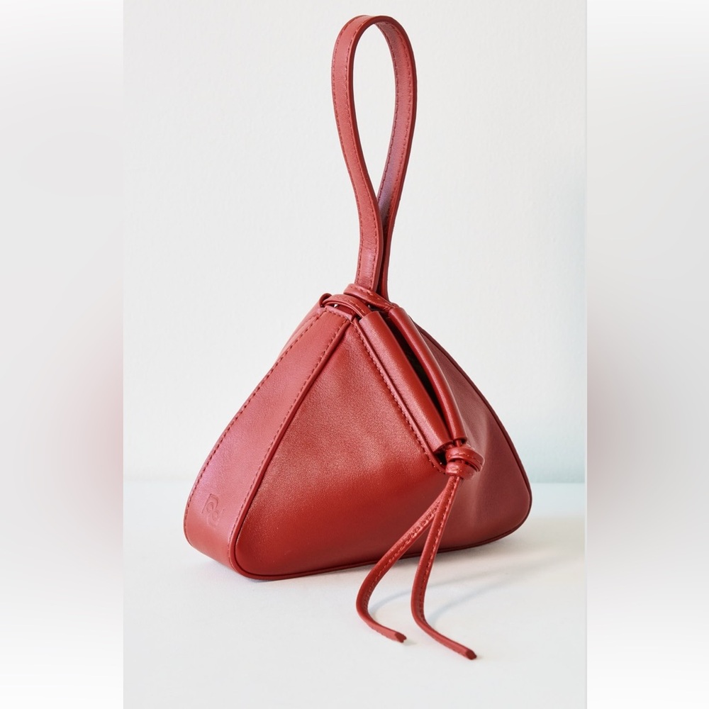 NWOT Reformation Mini Chiara Shoulder Bag *Sold out everywhere* - Picture 3 of 8